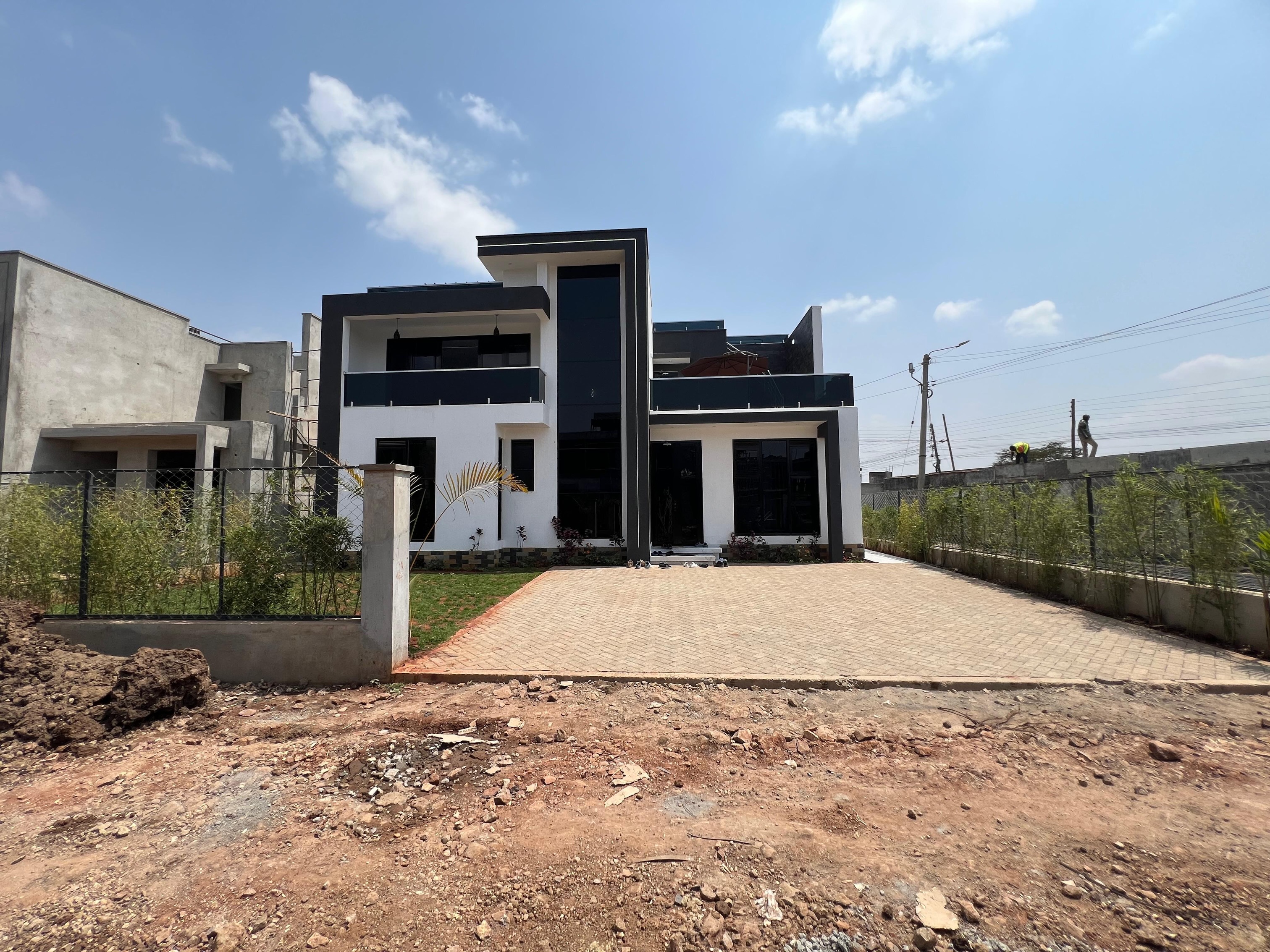 Executive 5-Bedroom All En-Suite Villa with DSQ for Sale in Lavington